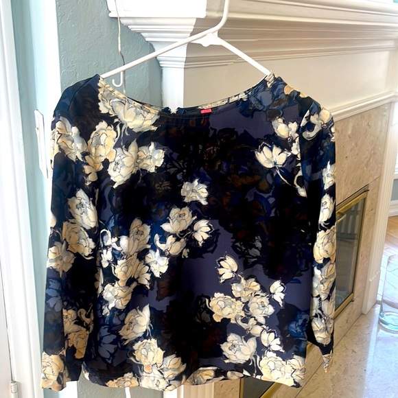 Floral blouse - Picture 1 of 8